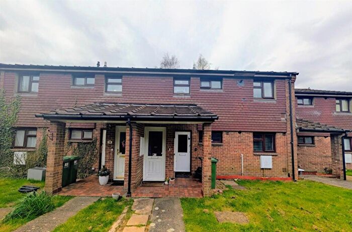 1 Bedroom Maisonette For Sale In Stag Close, Bishopstoke, Eastleigh, SO50