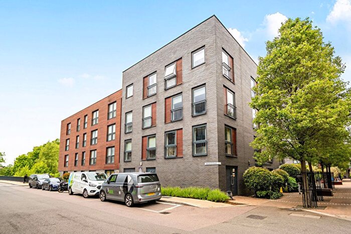 3 Bedroom Flat For Sale In Monarch Court, Howard Road, Stanmore, Stanmore, HA7