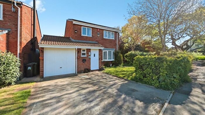 4 Bedroom Detached House For Sale In Oak Close, Yate, Bristol, BS37