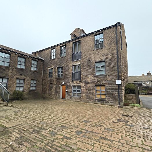1 Bedroom Apartment To Rent In Highgate Mill Fold, Queensbury, Bradford, BD13