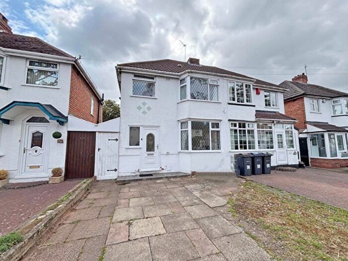 3 Bedroom House To Rent In Sandgate Road, Hall Green, B28