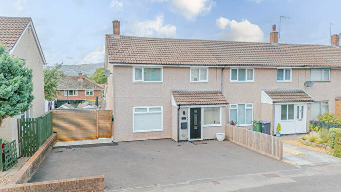 3 Bedroom End Of Terrace House For Sale In Liswerry Drive, Cwmbran, NP44