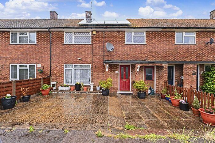 3 Bedroom Terraced House For Sale In Broadfield Road, Hemel Hempstead, HP2