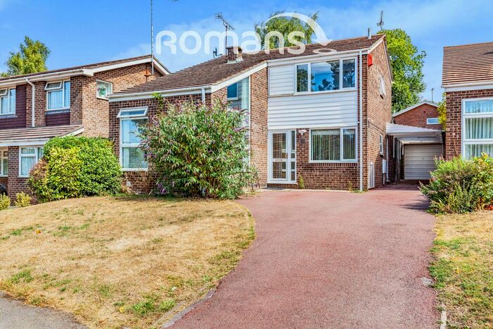 4 Bedroom Detached House To Rent In Vernon Drive, Ascot, SL5