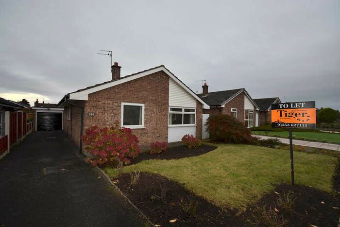 2 Bedroom Detached Bungalow To Rent In Anchorsholme Lane, Thornton-cleveleys, FY5