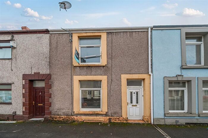 3 Bedroom Terraced House For Sale In Oxford Street, Swansea, SA1