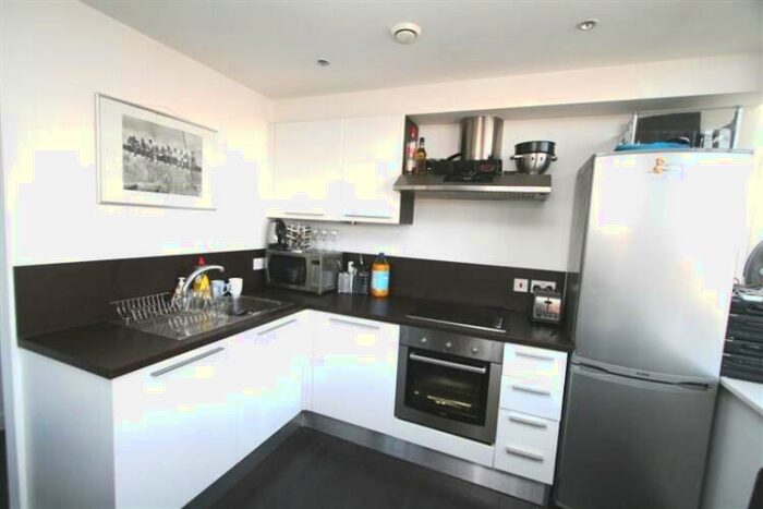 2 Bedroom Apartment For Sale In The Lighthouse, Joiner Street Manchester, M4