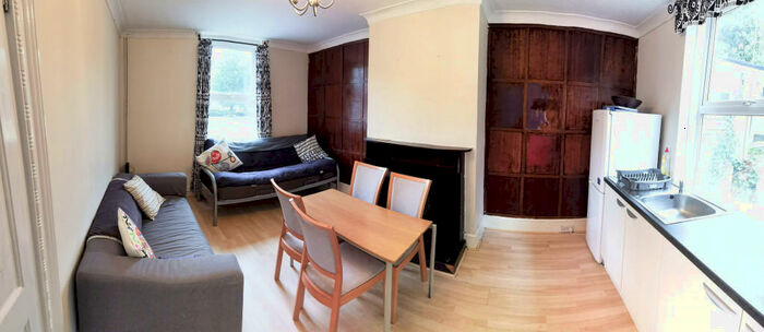 6 Bedroom House To Rent In The Highway, Brighton, BN2