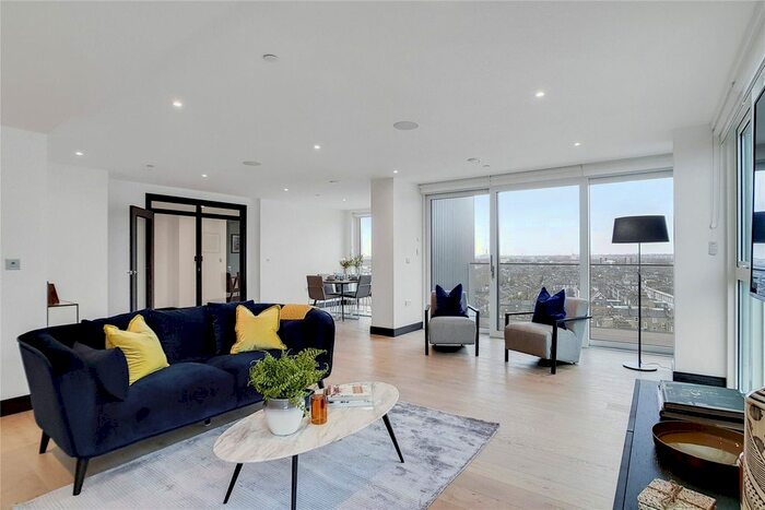 3 Bedroom Flat To Rent In Glenthorne Road, London, W6