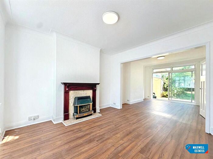 3 Bedroom Semi Detached House To Rent In West Way, Edgware, HA8
