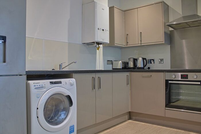 4 Bedroom Flat To Rent In Cumberland Street, Bristol, BS2