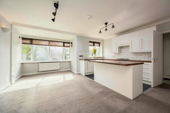 1 Bedroom Flat To Rent In Blandford Court, London, NW6