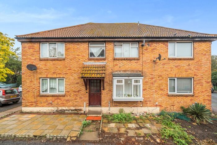 3 Bedroom Terraced House For Sale In Bertrand Way, Thamesmead, SE28