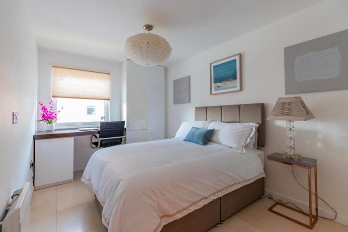 3 Bedroom Penthouse To Rent In Cambria, Victoria Wharf, Cardiff Bay., CF11