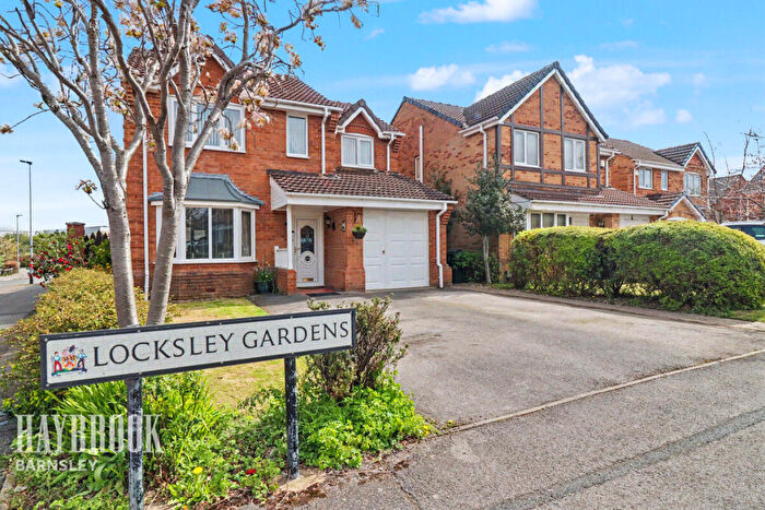4 Bedroom Detached House For Sale In Locksley Gardens, Barnsley, S70