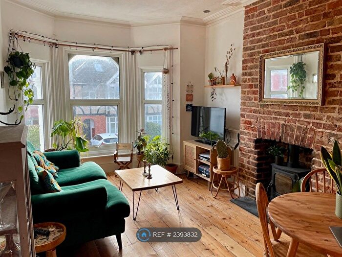 2 Bedroom Flat To Rent In Langton Road, Worthing, BN14