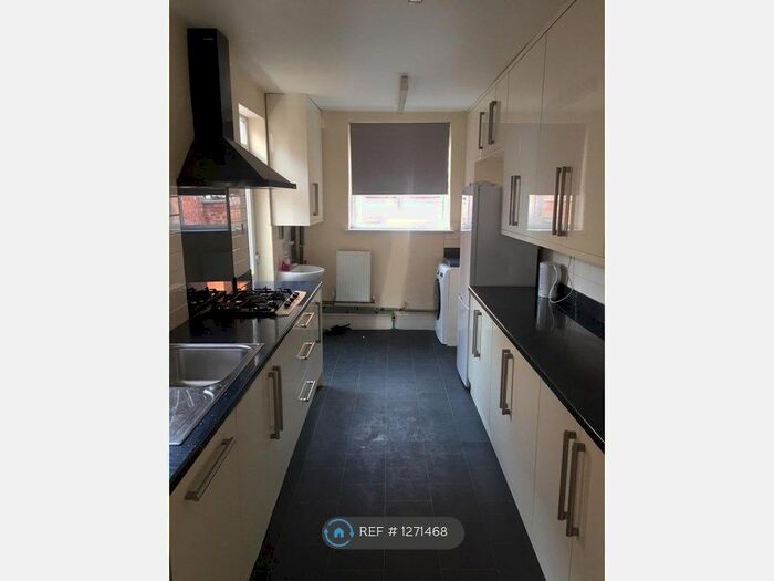 4 Bedroom Terraced House To Rent In Welland Street, Leicester LE2