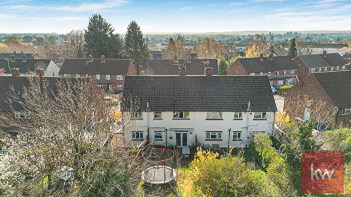 2 Bedroom Maisonette For Sale In Thirlmere Avenue, Burnham, Berkshire, SL1