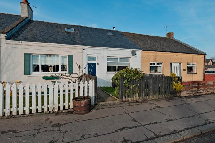 2 Bedroom Cottage For Sale In Main Street, Glenboig, North Lanarkshire, ML5