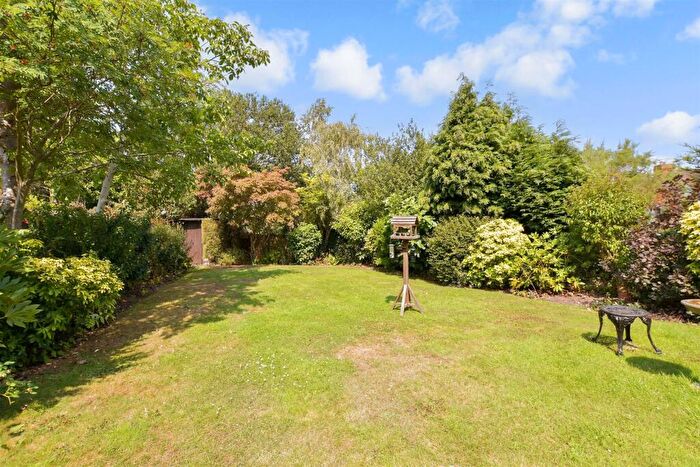 5 Bedroom Semi-Detached House For Sale In London Road, Crays Hill, Billericay, Essex, CM11