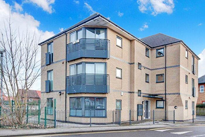 2 Bedroom Flat For Sale In Mill Lane, Beverley, HU17