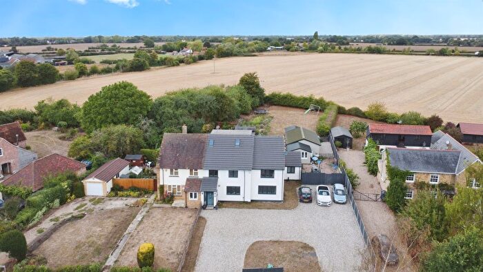 5 Bedroom Semi Detached House For Sale In Lamberts Cottages, Tumblers Green, Braintree, CM77