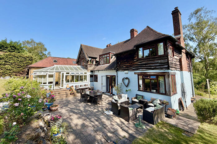 6 Bedroom Detached House For Sale In London Road, Pedlinge, Hythe, Kent, CT21