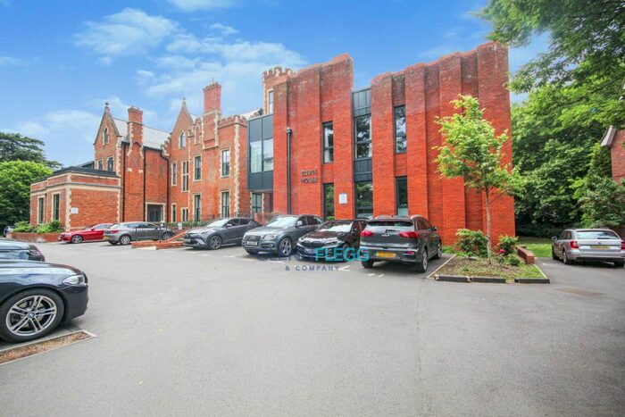 1 Bedroom Flat To Rent In Nixey Close, Slough, SL1