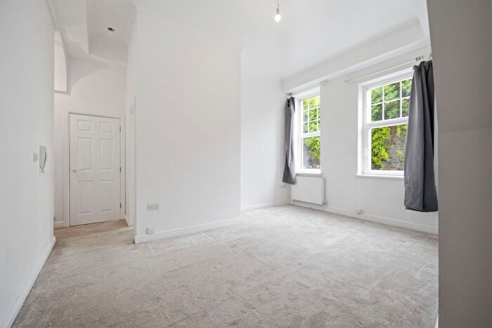 1 Bedroom Flat For Sale In Cwrt Brenin, Pontypridd, CF37