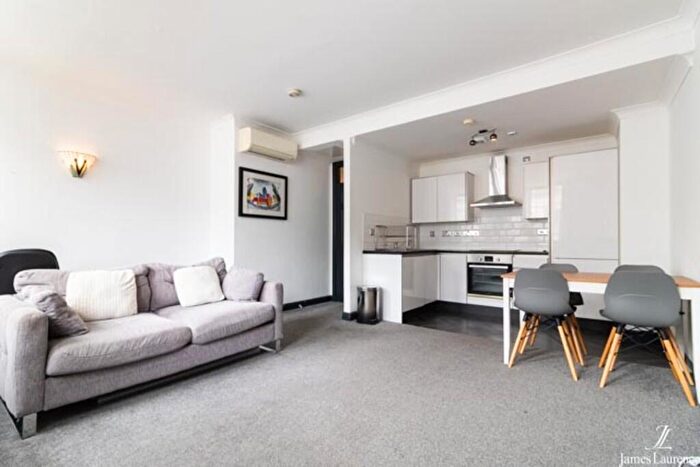 1 Bedroom Apartment To Rent In Burne Jones House, - Bennetts Hill, Birmingham City Centre, B2