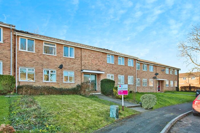 2 Bedroom Flat For Sale In Seaborough View, Crewkerne, TA18