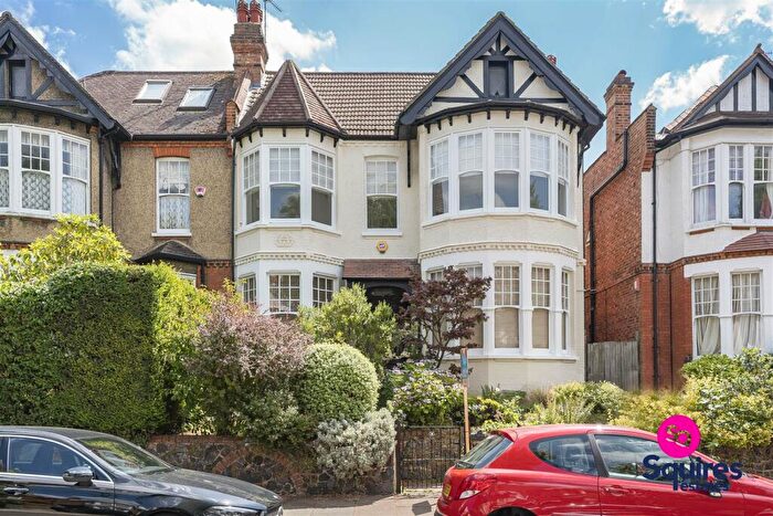 5 Bedroom Semi Detached House For Sale In Church Crescent, London, N3