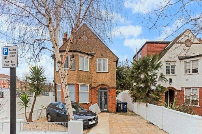 3 Bedroom Detached House To Rent In Glendun Road, London, W3