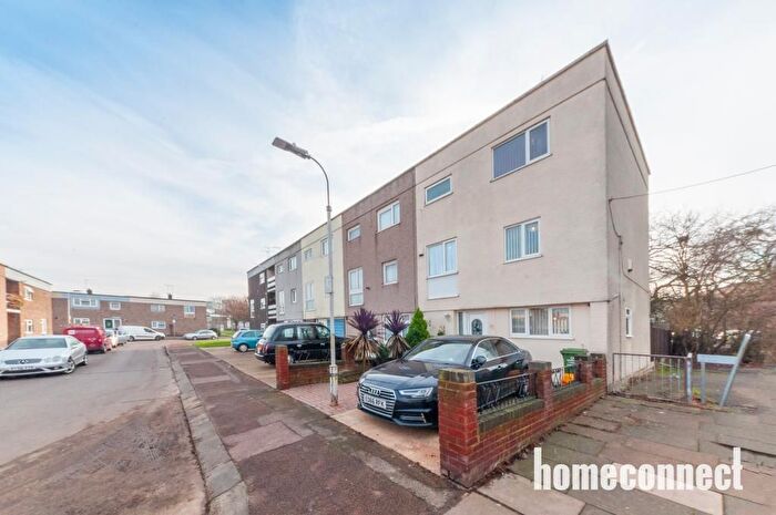 5 Bedroom Terraced House To Rent In Roodegate, Basildon, SS14