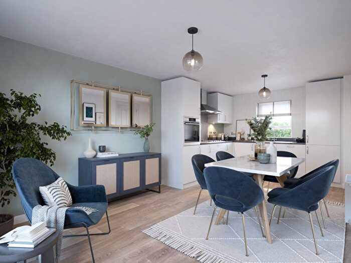 5 Bedroom Detached House For Sale In "Taunton" At Commodore Close, Milton Keynes Village, Milton Keynes, MK10