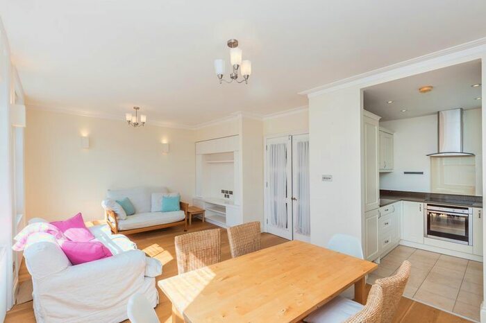 2 Bedroom Flat To Rent In Cornwall Gardens, London, SW7