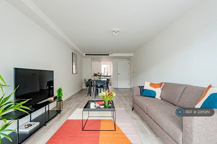 2 Bedroom Flat To Rent In Kentish Town Road, London, NW1