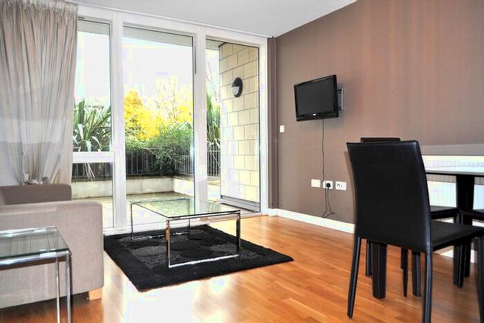 1 Bedroom Flat To Rent In Clayponds Lane, Brentford, TW8