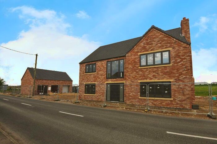 4 Bedroom Detached House For Sale In High Road, Guyhirn, Wisbech, Cambs, PE13