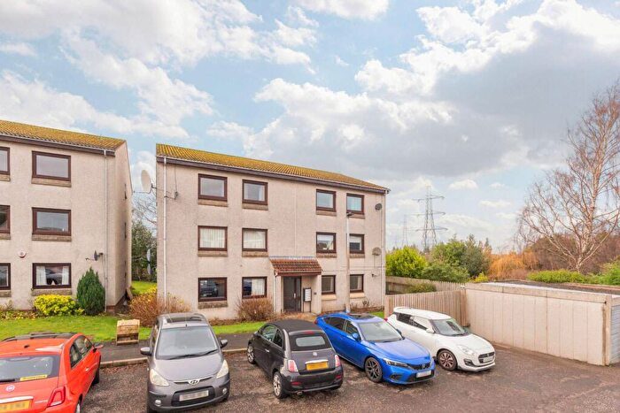 2 Bedroom Flat For Sale In / Juniper Place, Juniper Green, Edinburgh, EH14