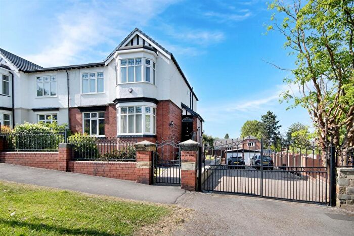 5 Bedroom Semi-Detached House For Sale In Rotherfield, Oakwood Road West, Rotherham, S60