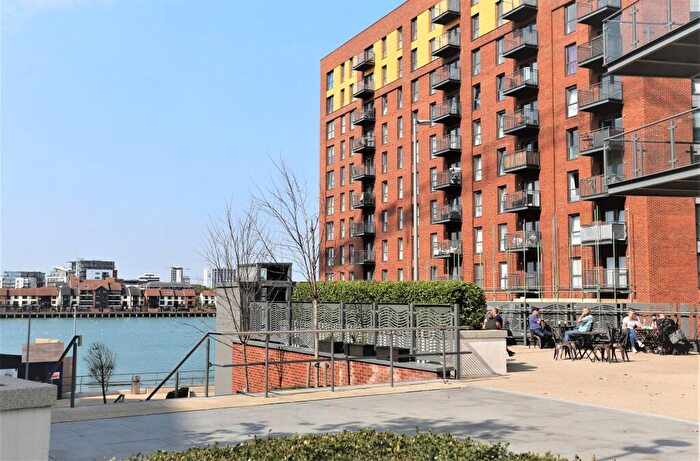 1 Bedroom Flat To Rent In Capstan Road, Azera Capstan Road, SO19