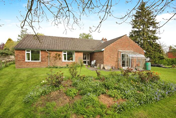 3 Bedroom Detached Bungalow For Sale In Kilworth Road, Husbands Bosworth, Lutterworth, LE17
