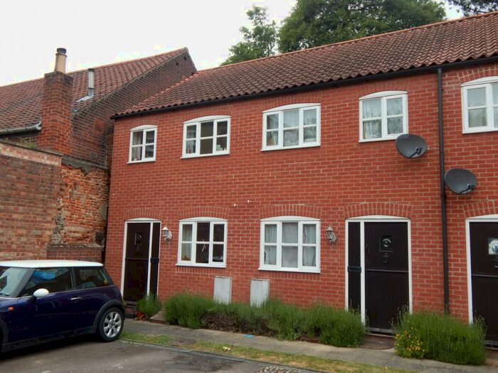 2 Bedroom Terraced House To Rent In Yarn Mews, NR3