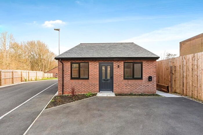 2 Bedroom Detached Bungalow To Rent In Samuel Street, Atherton, Manchester, M46