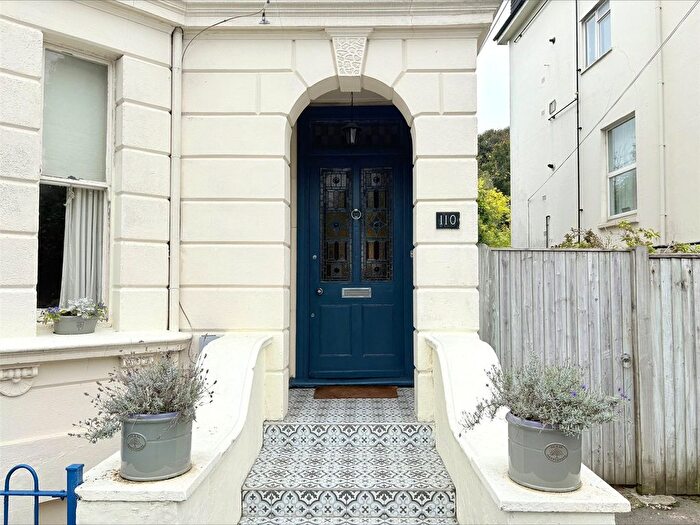 5 Bedroom Semi-Detached House For Sale In Upper Grosvenor Road, Tunbridge Wells, Kent, TN1