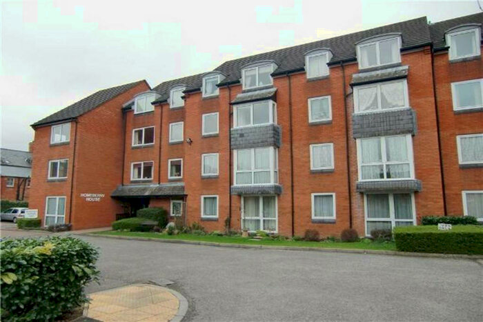 1 Bedroom Retirement Property To Rent In Homeberry House, Ashcroft Gardens, Cirencester, Gloucestershire, GL7