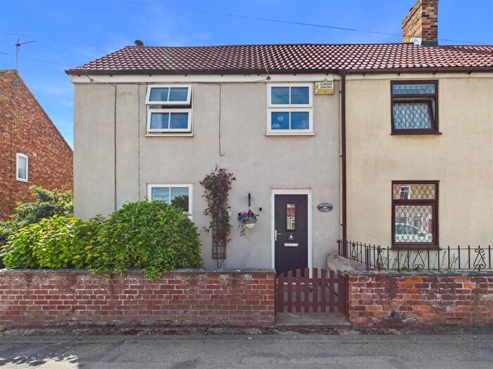 2 Bedroom Semi Detached House For Sale In Main Road, Newport, HU15