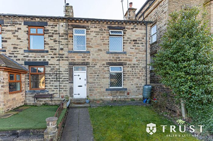 2 Bedroom End Terrace House For Sale In High Street, Hanging Heaton, WF17