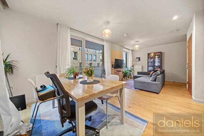 1 Bedroom Flat To Rent In Durham Wharf Drive, Brentford, TW8